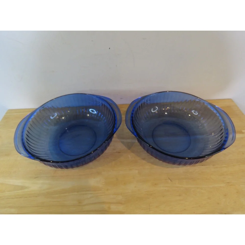 VTG Set of 2 Pyrex Sculptured 2-Quart Casserole Bowls Ribbed Design Cobalt Blue